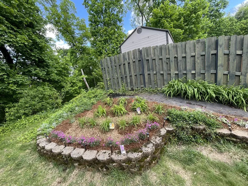 Mulch installation and landscape bed work in Dutchess County